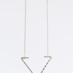 necklace_openarrow_silver2