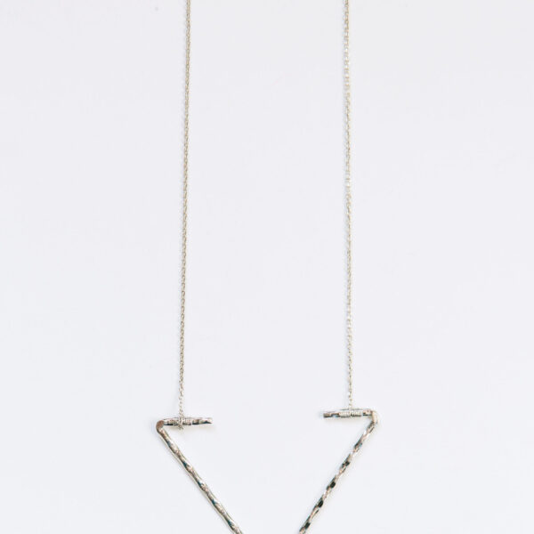 open arrow necklace in silver-long