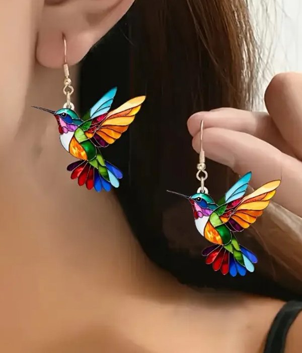 Small colorful bird earrings that dangle. For pierced ears.